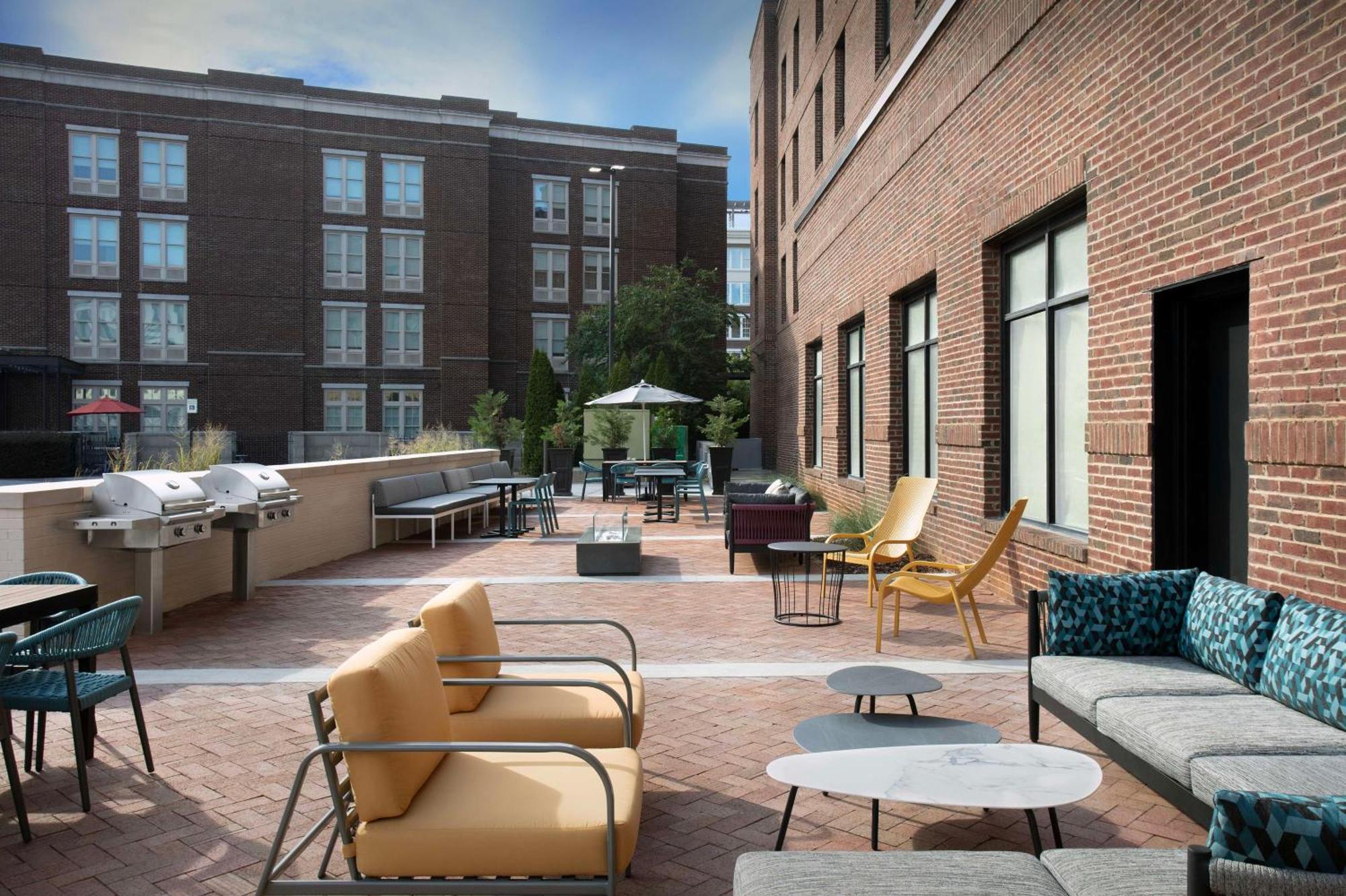 Home2 Suites By Hilton Huntsville Village Of Providence Exterior photo
